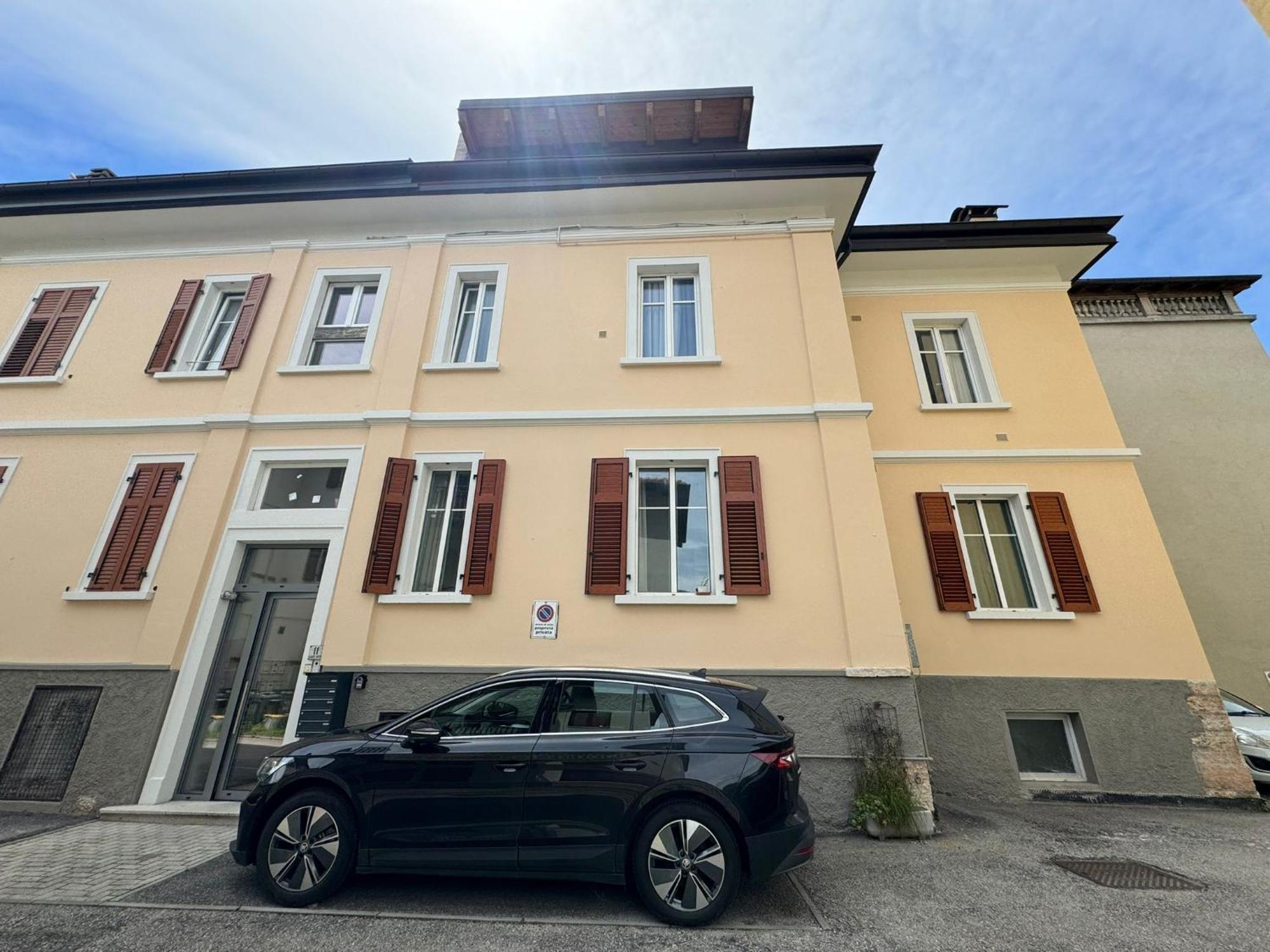 Modern With Private Bathroom 2* Trento